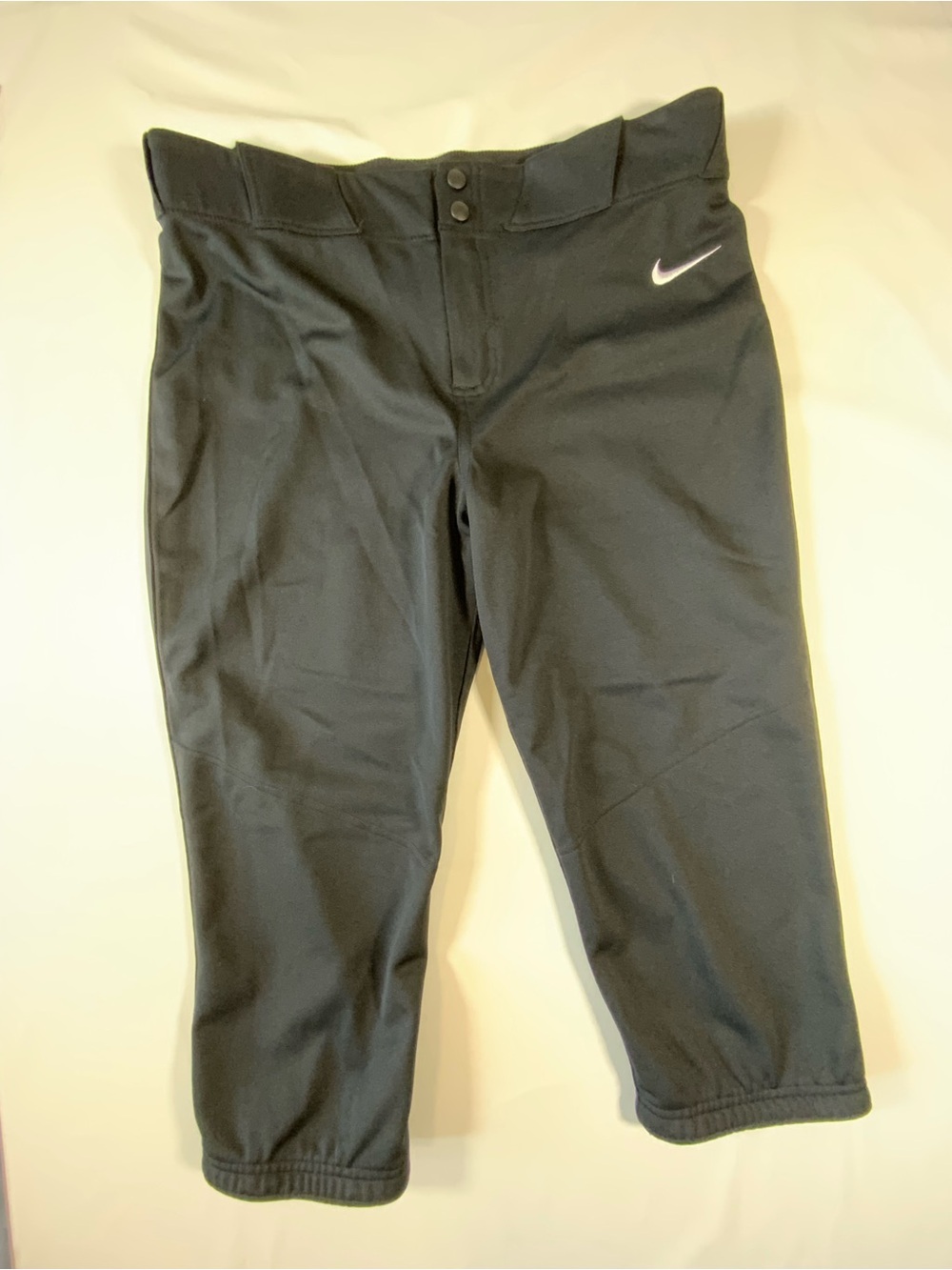 Nike Black Woman Capri Athletic Pants with Swoosh